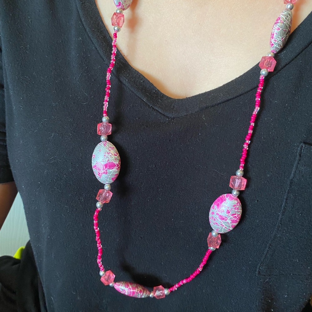 Colorful Necklace Set - Picture 4 of 6